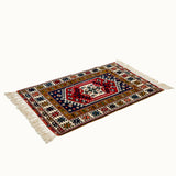 Bergama hand-knotted wool rug (2'6” x 4'8")